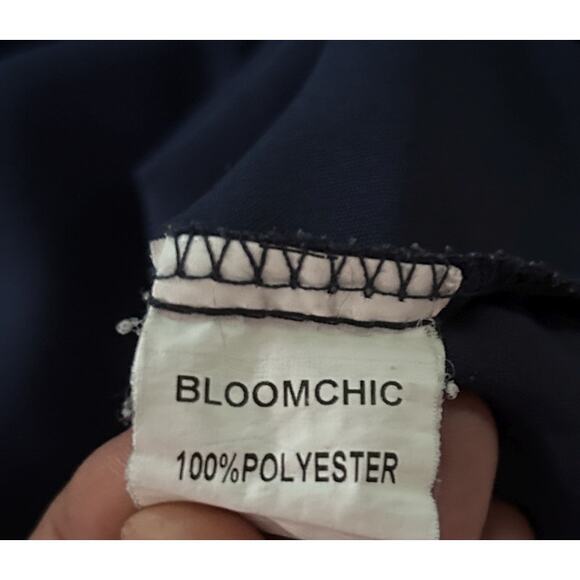 Bloomchic Navy Blue V-Neck Roll Tab Sleeve Flowing Blousem14/16 - Picture 5 of 10